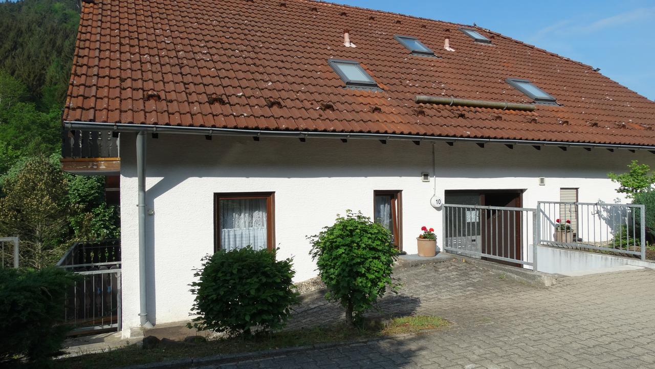 Alb-Rosa Apartamento Bad Herrenalb Exterior foto